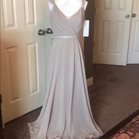 Bill Levkoff Dresses & Skirts - NWT Bill Levkoff Cashmere colored gown
